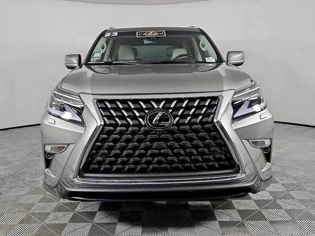 Used 2023 Lexus GX 460 Luxury w/ Sport Design Package image 2