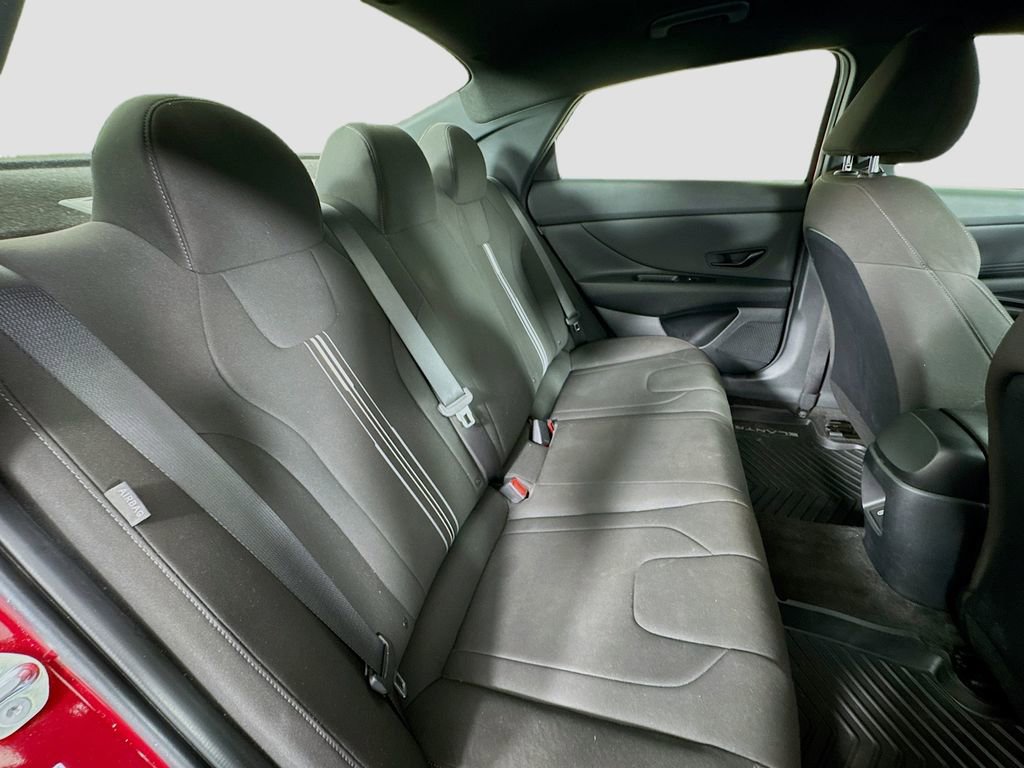Certified 2025 Hyundai Elantra Sport FWD image 27