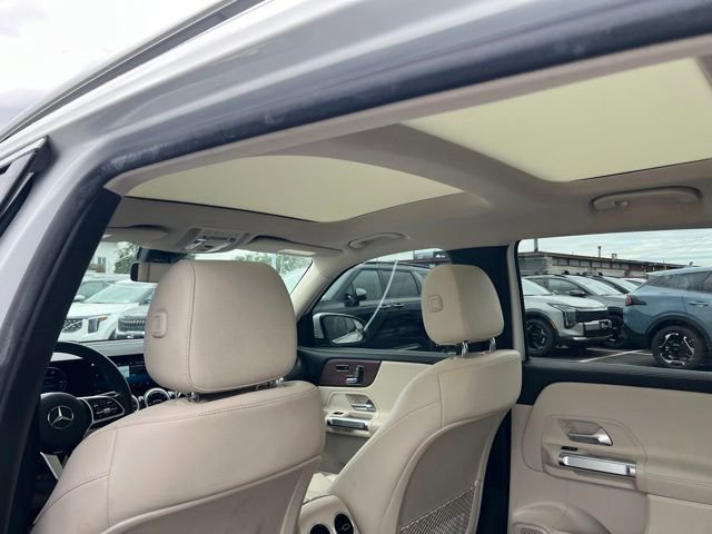 Used 2023 Mercedes-Benz GLB 250 4MATIC image 13