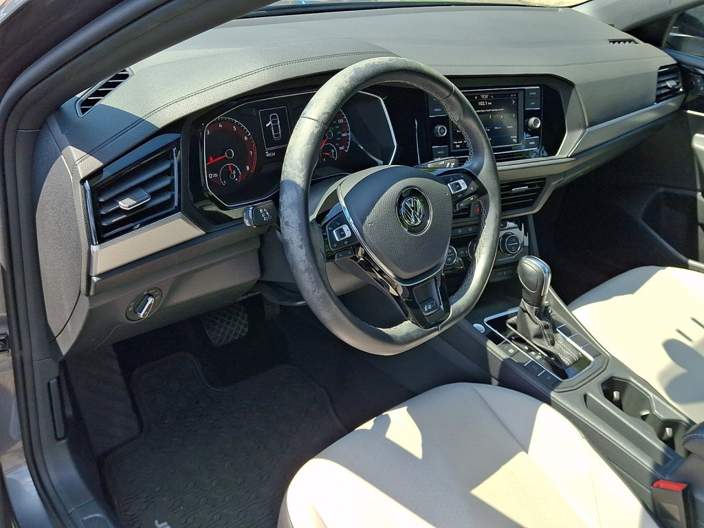Used 2021 Volkswagen Jetta R-Line FWD image 25