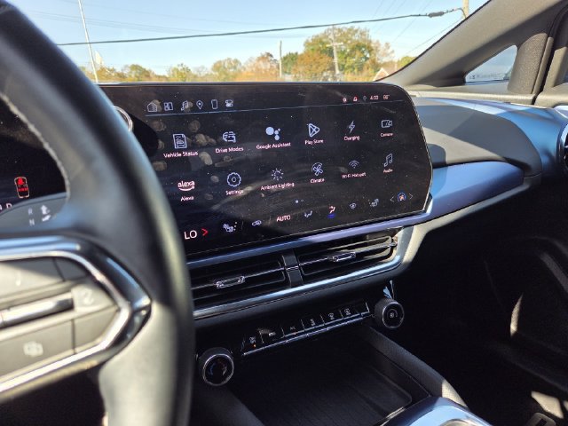 Certified 2024 Chevrolet Equinox EV LT FWD image 28