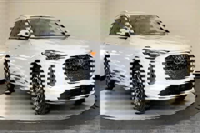 New 2025 Audi Q5 Premium