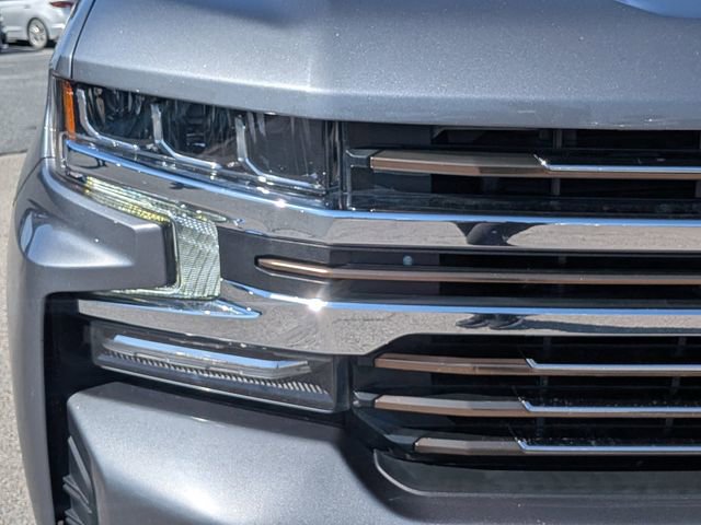 Used 2022 Chevrolet Silverado 1500 High Country w/ Technology Package image 9