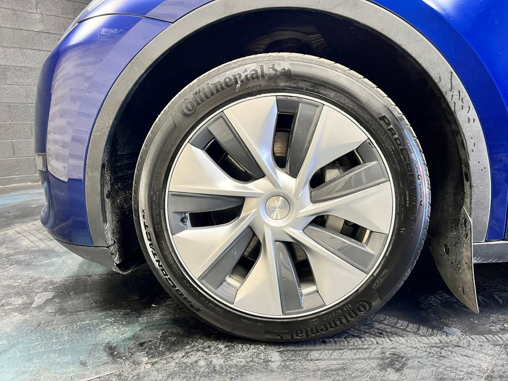 Used 2023 Tesla Model Y Long Range AWD/4WD image 21