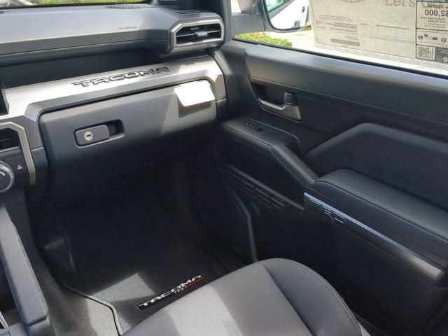New 2025 Toyota Tacoma TRD Off-Road image 17
