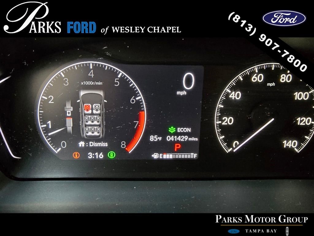 Used 2024 Honda Pilot Touring image 7