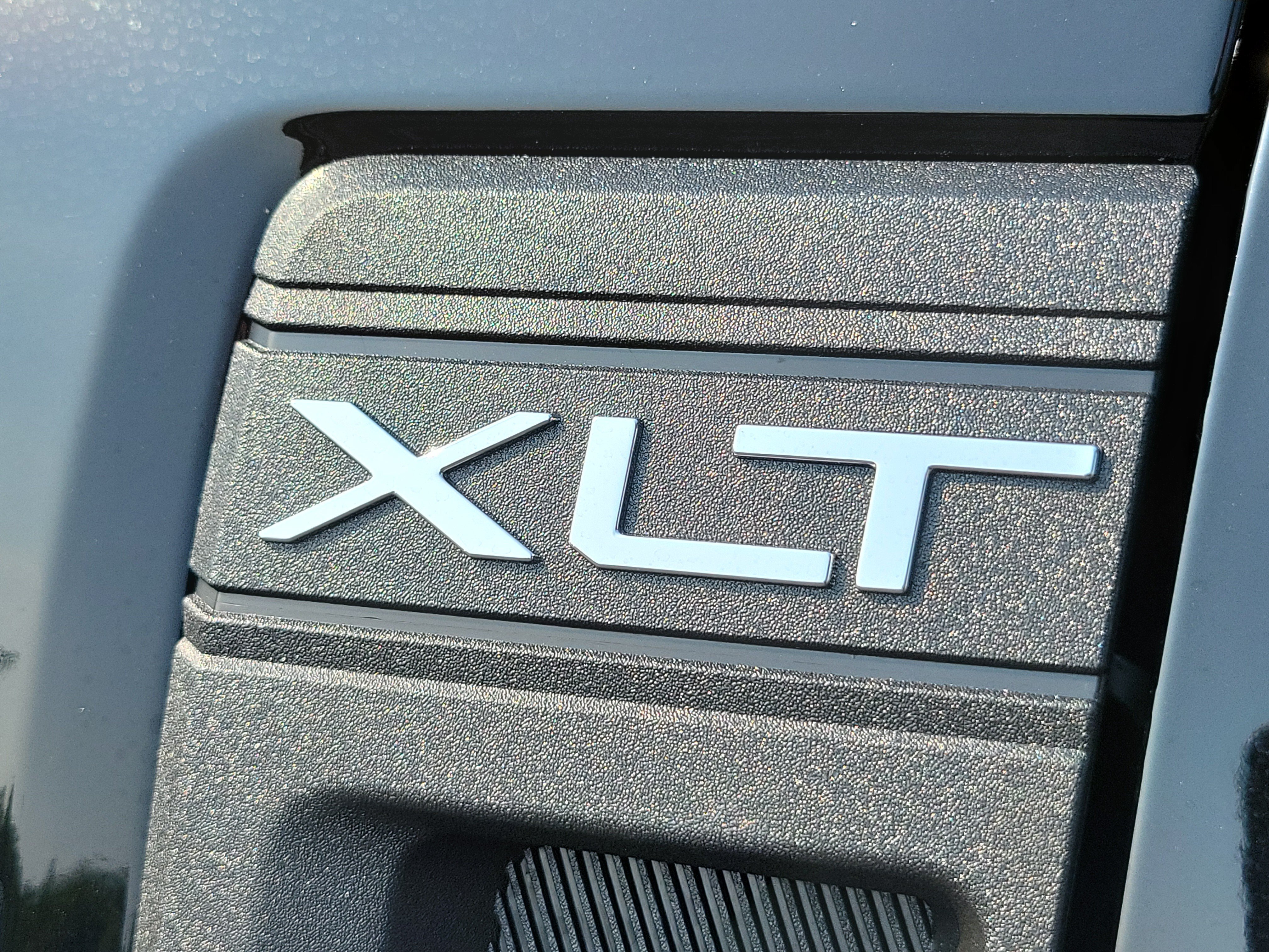 New 2026 Ford Maverick XLT w/ XLT Luxury Package AWD/4WD image 7