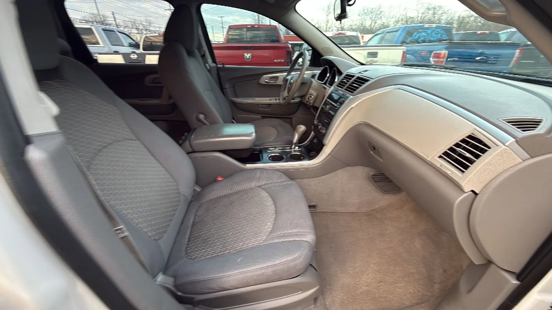 Used 2012 Chevrolet Traverse LS image 19