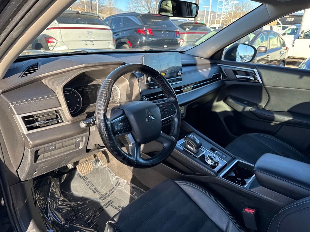 Used 2022 Mitsubishi Outlander SE image 24