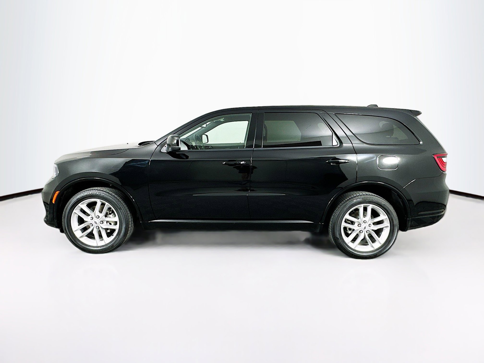 Used 2025 Dodge Durango GT AWD/4WD image 4