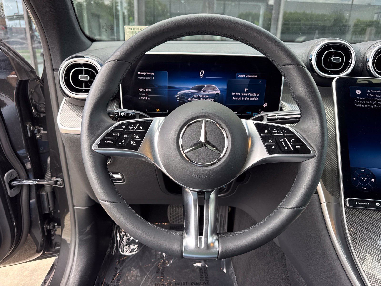Used 2026 Mercedes-Benz GLC 300 image 32