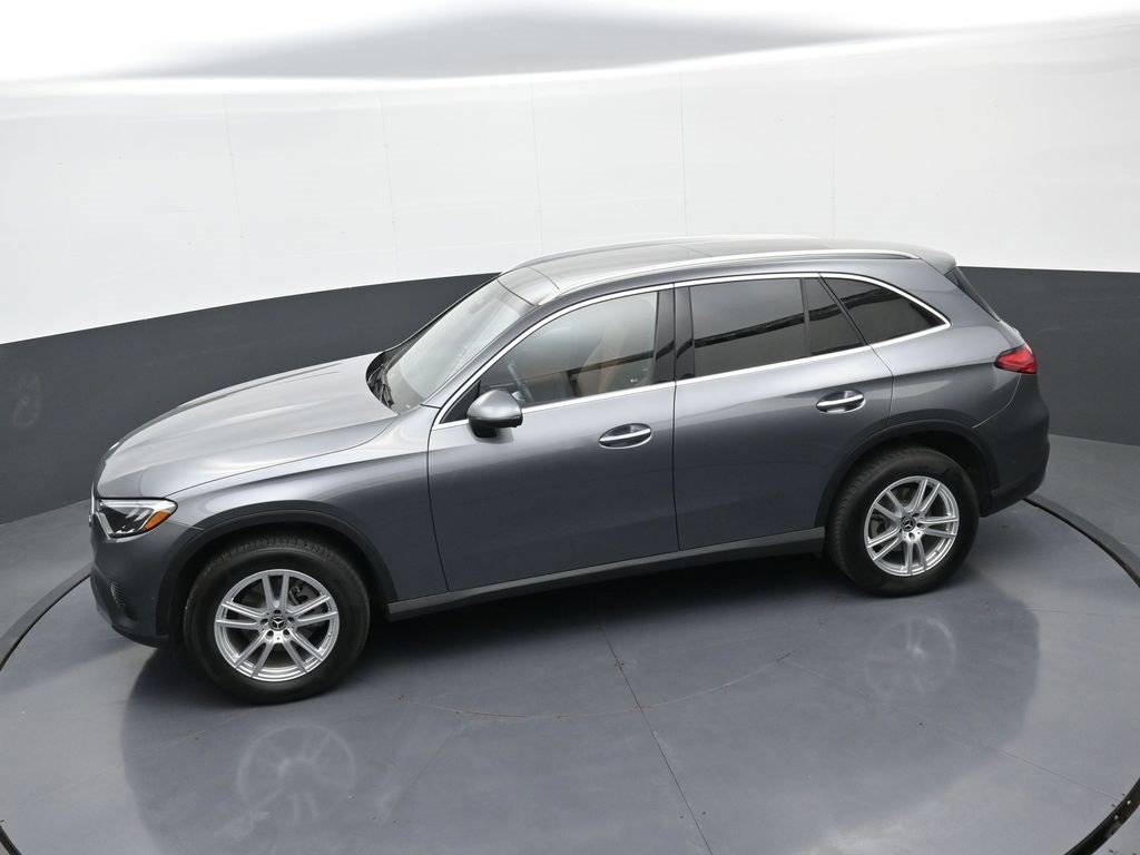 Used 2023 Mercedes-Benz GLC 300 4MATIC image 32