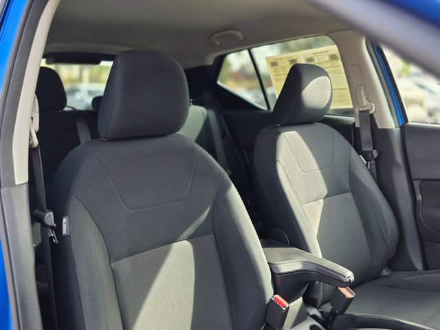 Used 2024 Nissan Kicks S image 11