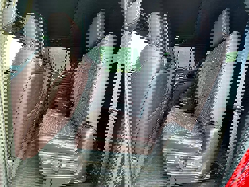 Certified 2022 Cadillac Escalade Sport Platinum image 34