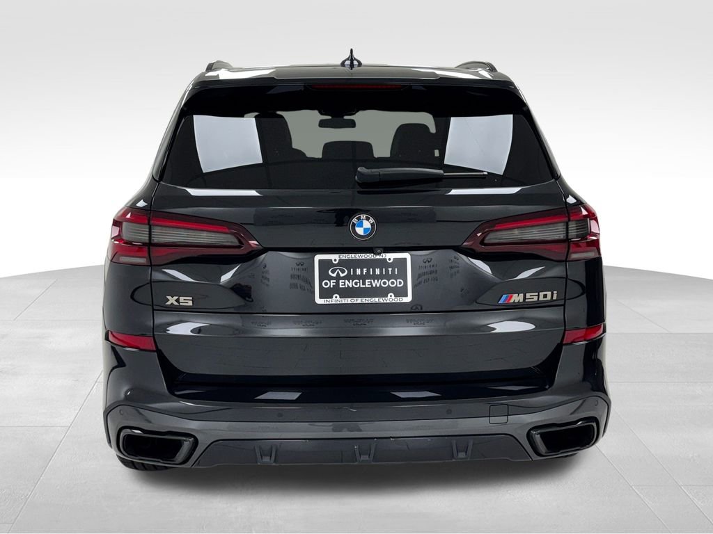 Used 2021 BMW X5 M50i image 6