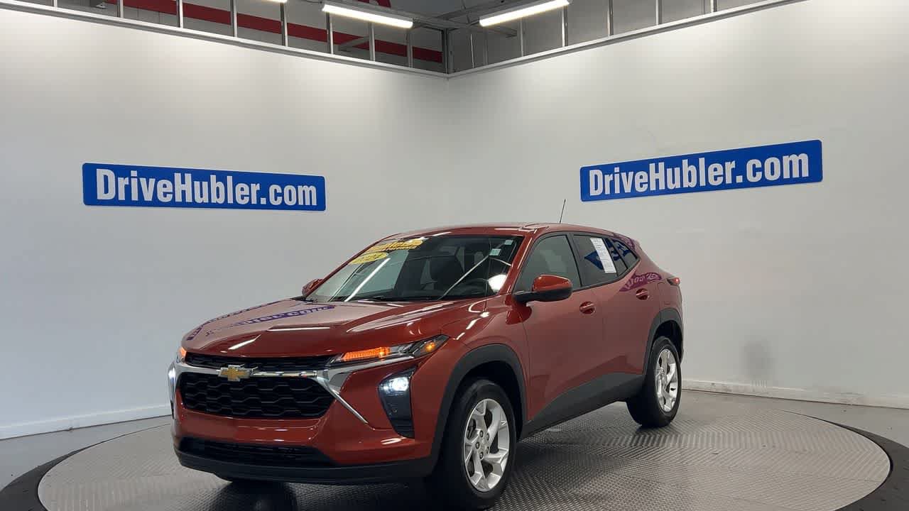 Used 2024 Chevrolet Trax LS w/ LS Convenience Package FWD image 6