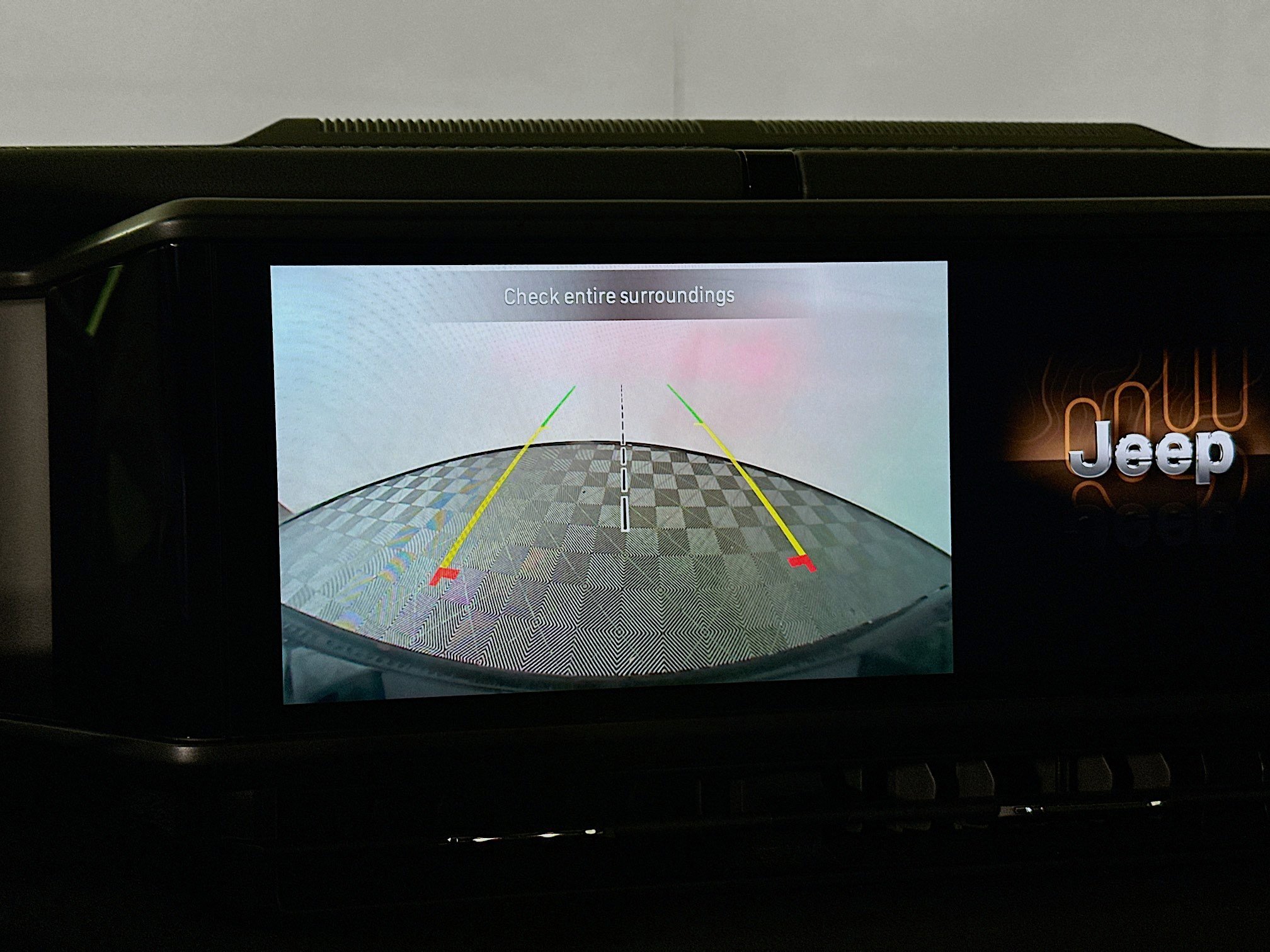 Used 2025 Jeep Wrangler Sahara image 25