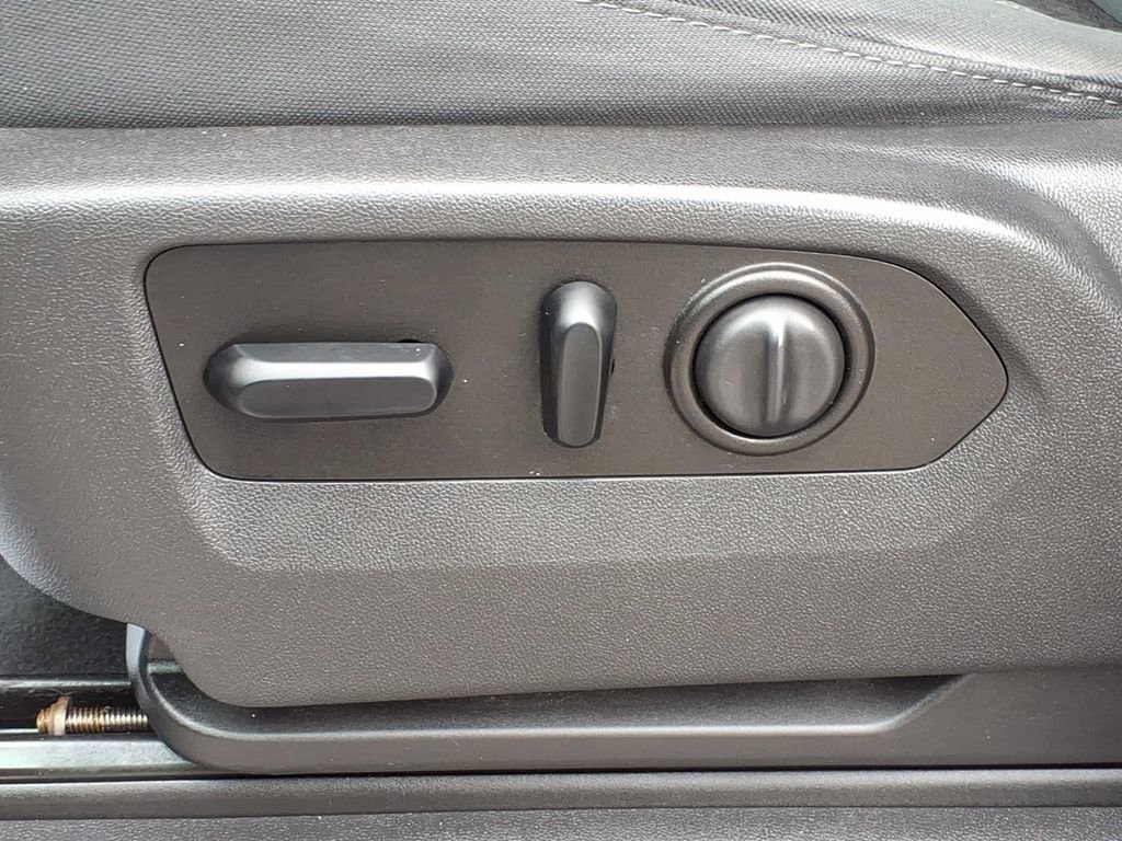 Used 2019 Chevrolet Silverado 1500 LT w/ All-Star Edition image 12