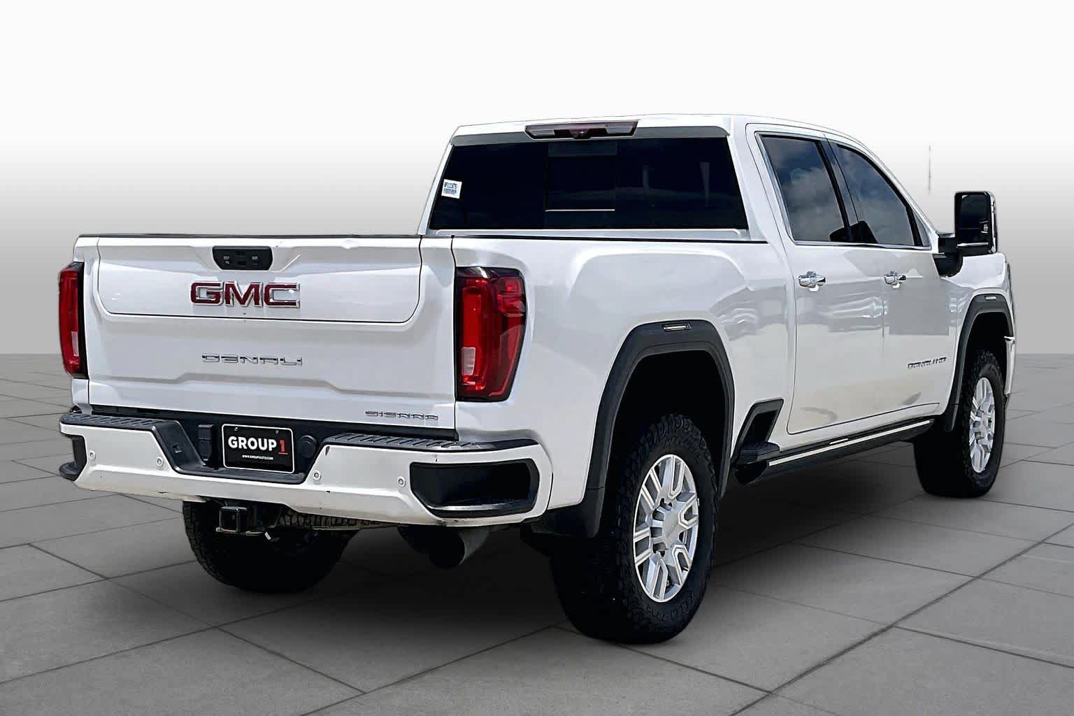 Used 2022 GMC Sierra 2500 Denali w/ Technology Package AWD/4WD image 12