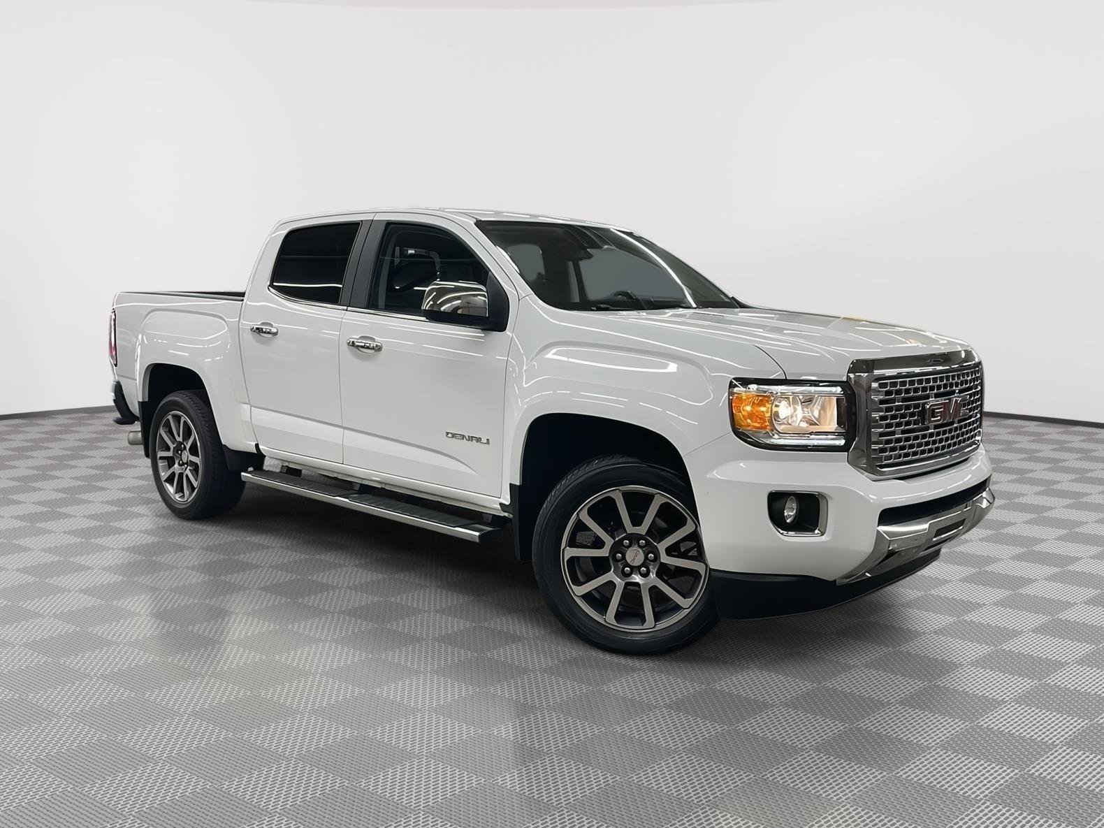 Used 2018 GMC Canyon Denali AWD/4WD image 4