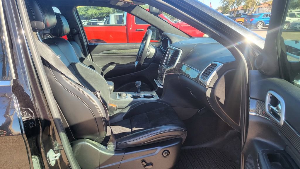 Used 2015 Jeep Grand Cherokee SRT w/ Trailer Tow Group IV image 18
