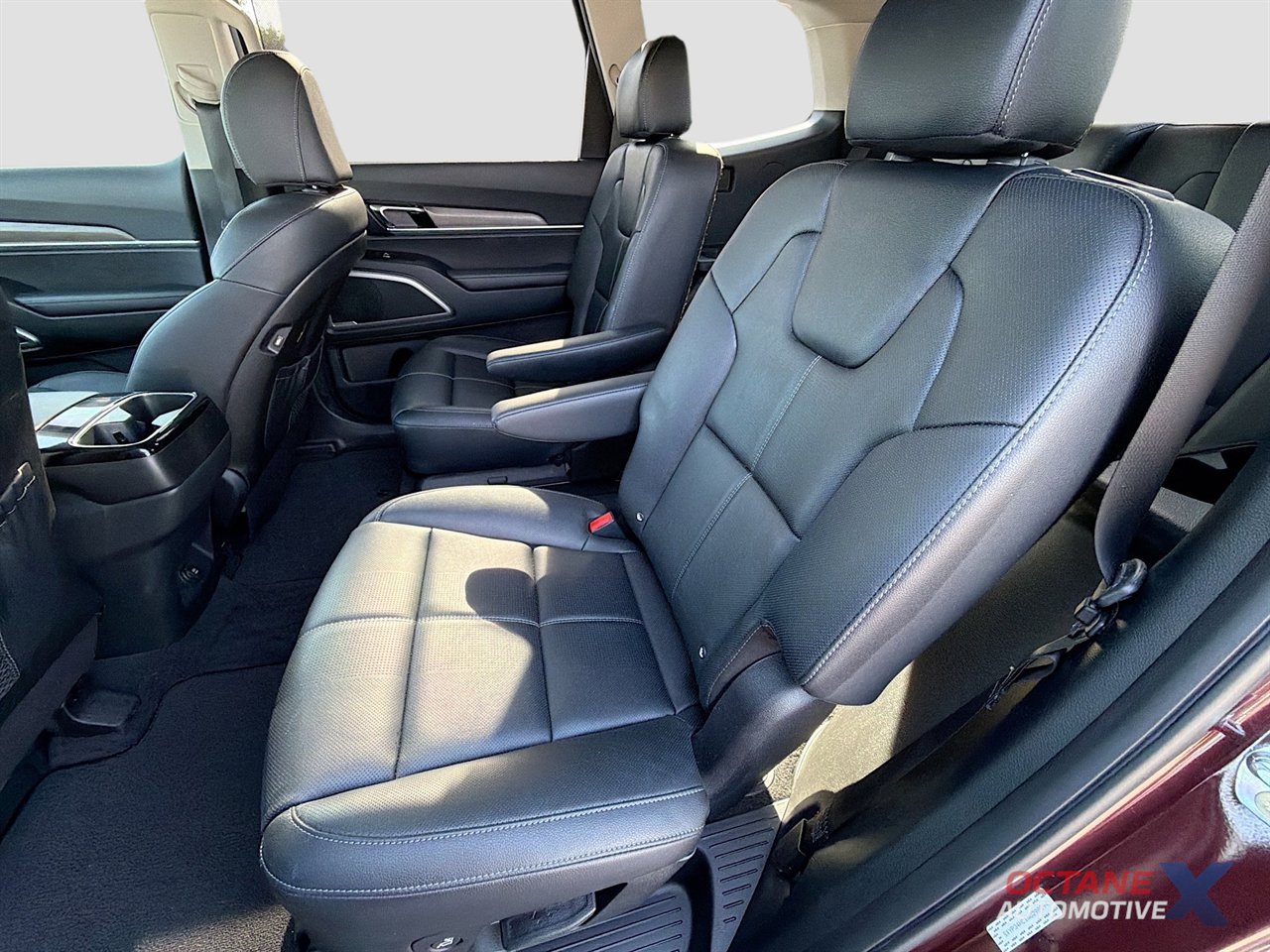 Used 2022 Kia Telluride EX w/ EX Premium Package FWD image 26