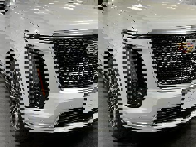 Certified 2025 Cadillac Escalade Premium Luxury w/ Touring Package image 10