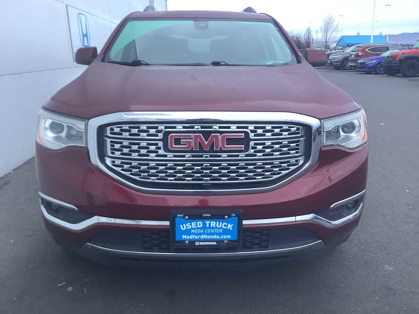 Used 2017 GMC Acadia Denali w/ Technology Package image 9