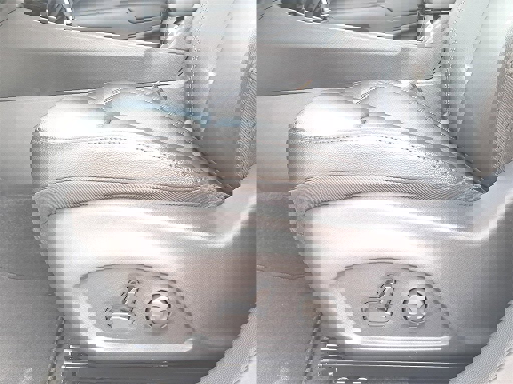 New 2026 Jeep Compass Limited w/ Sun, Sound & Navigation Group image 29