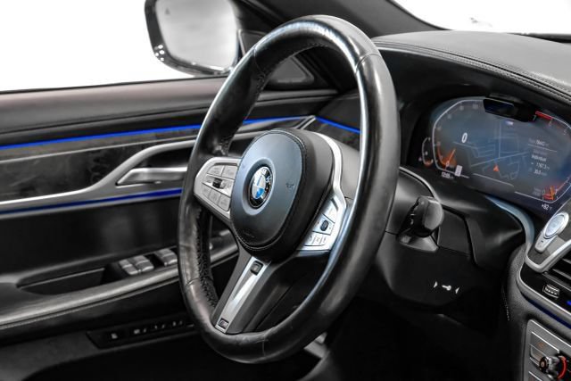 Used 2020 BMW 750i xDrive w/ Executive Package AWD/4WD image 22