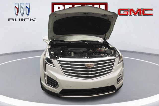 Used 2017 Cadillac XT5 Platinum AWD/4WD image 9