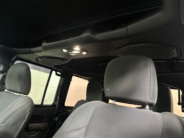 Used 2021 Jeep Wrangler Unlimited Sport image 12