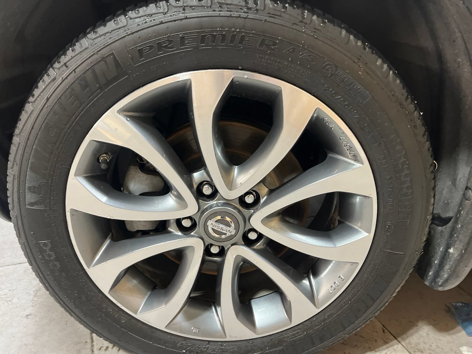 Used 2011 Nissan Juke SV w/ Sport Pkg FWD image 9