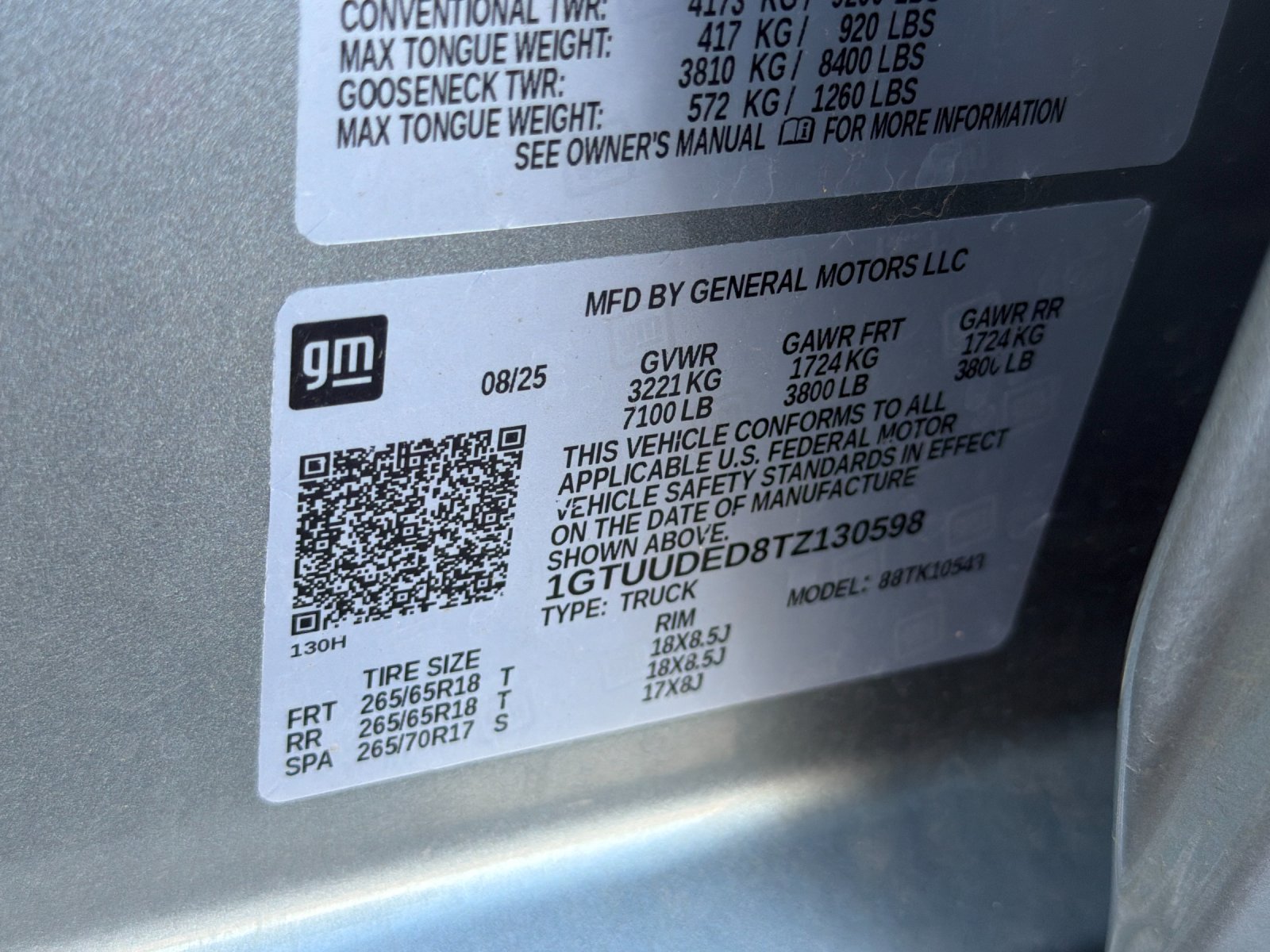 Used 2026 GMC Sierra 1500 SLT AWD/4WD image 45