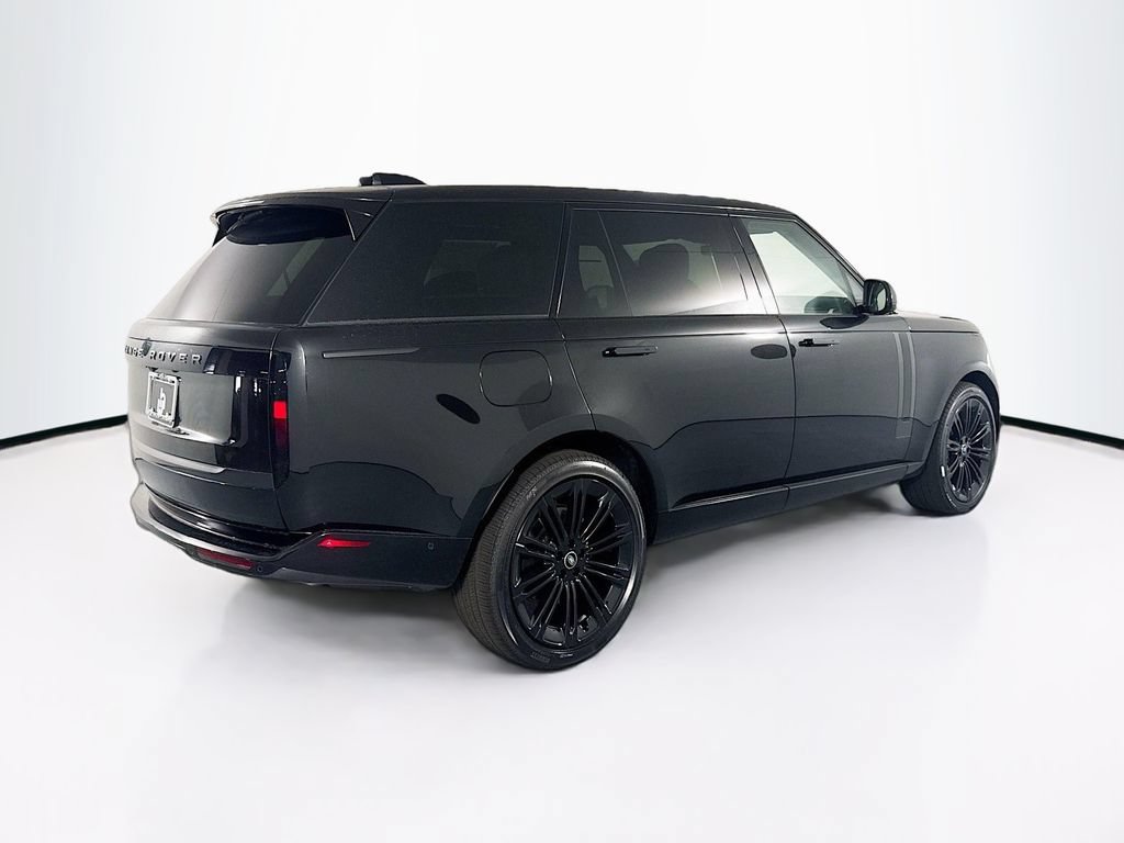 Used 2025 Land Rover Range Rover Long Wheelbase SE AWD/4WD image 5
