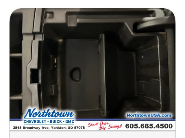 Used 2015 GMC Sierra 1500 SLT w/ SLT Preferred Package AWD/4WD image 33