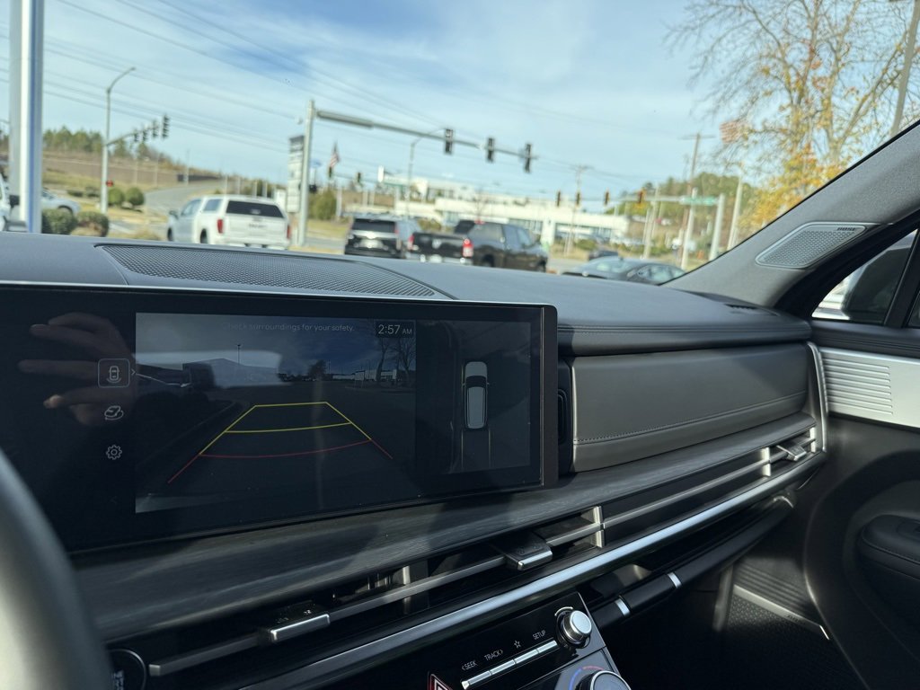 Used 2025 Hyundai Santa Fe Limited image 17