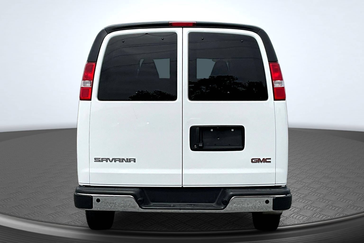 Used 2025 GMC Savana 3500 LT w/ LT Preferred Equipment Group RWD image 6