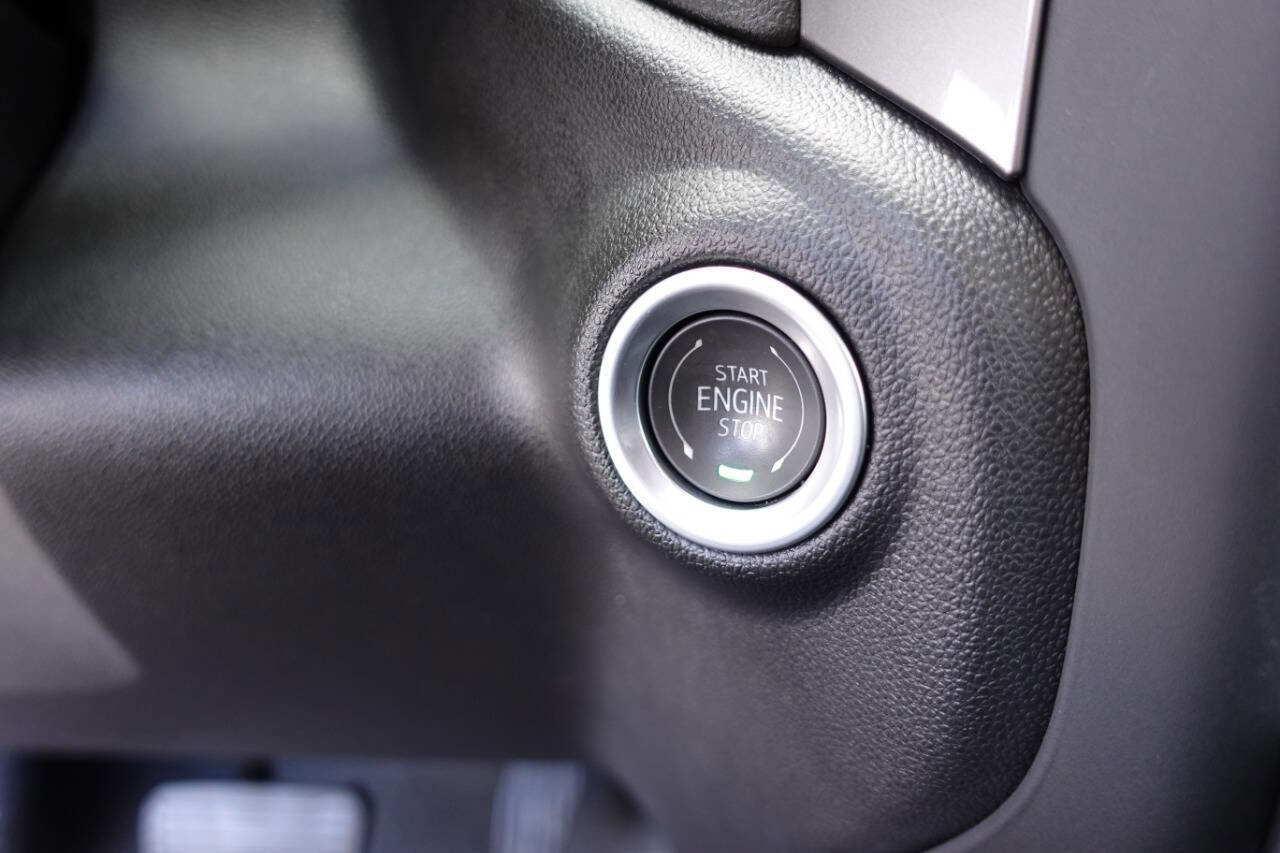 Used 2024 Chevrolet Silverado 1500 Custom image 47