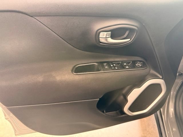 Used 2020 Jeep Renegade Sport AWD/4WD image 9