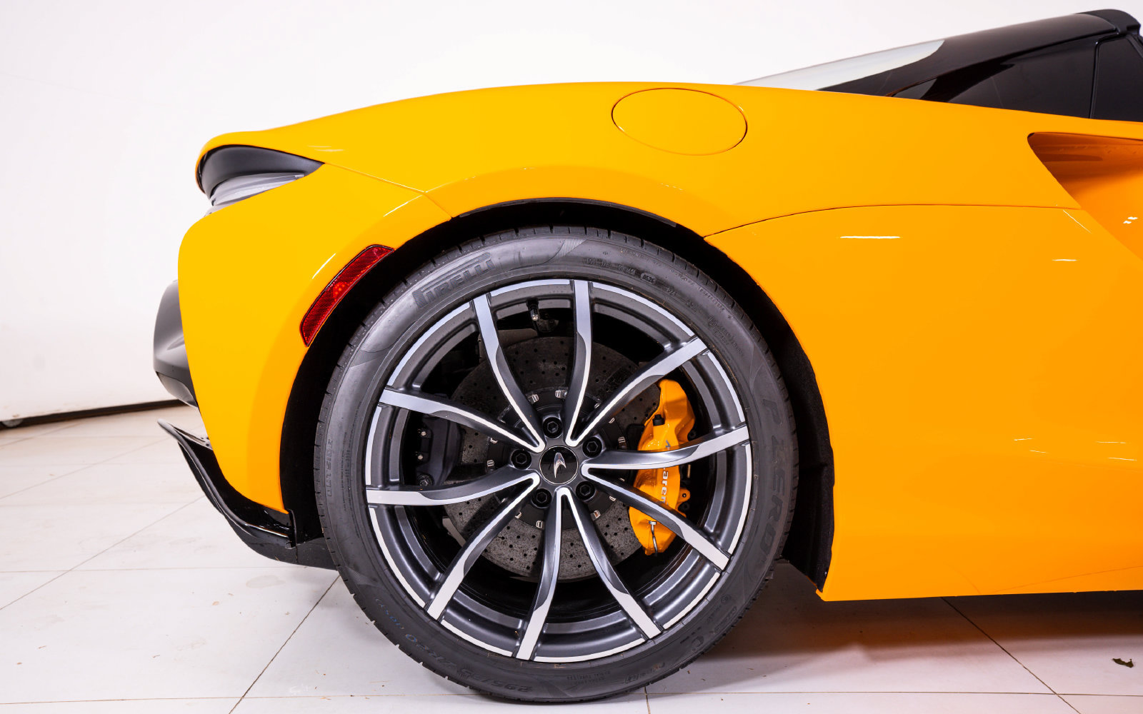 New 2027 McLaren Artura Spider RWD image 18