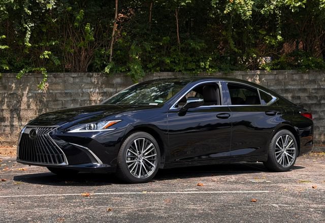 Certified 2025 Lexus ES 300h w/ Premium Package FWD image 10