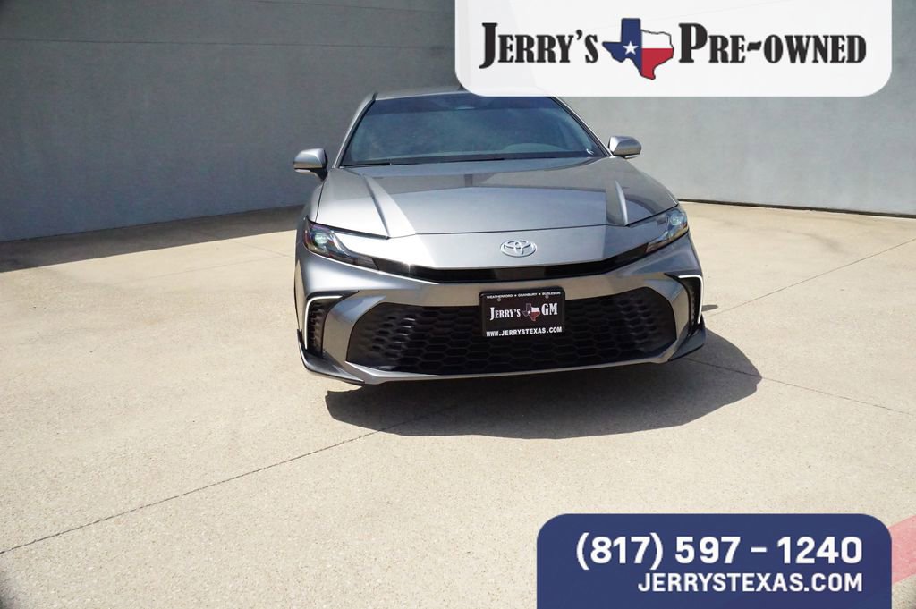 Used 2025 Toyota Camry SE w/ Multimedia Upgrade Package FWD image 7