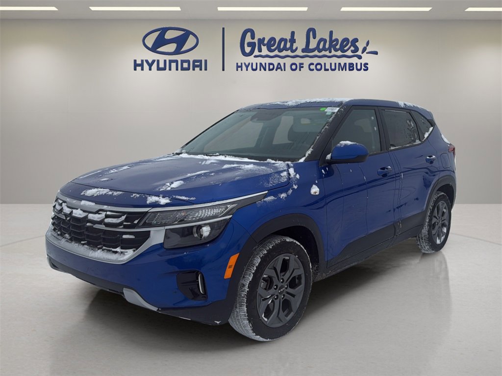 Used 2024 Kia Seltos LX image 1