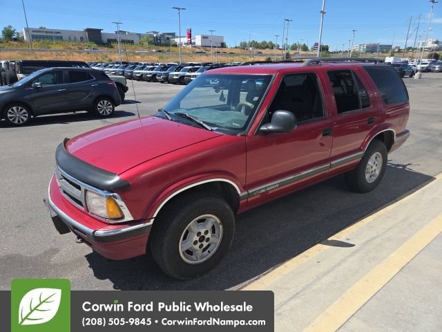 Used 1997 Chevrolet Blazer LS w/ Preferred Equipment Group AWD/4WD image 3