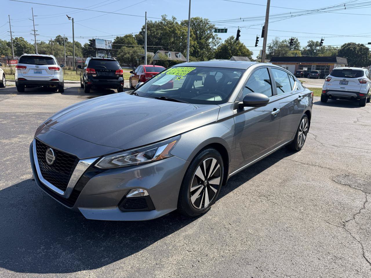 Used 2021 Nissan Altima 2.5 SV w/ SV Premium Package FWD image 4