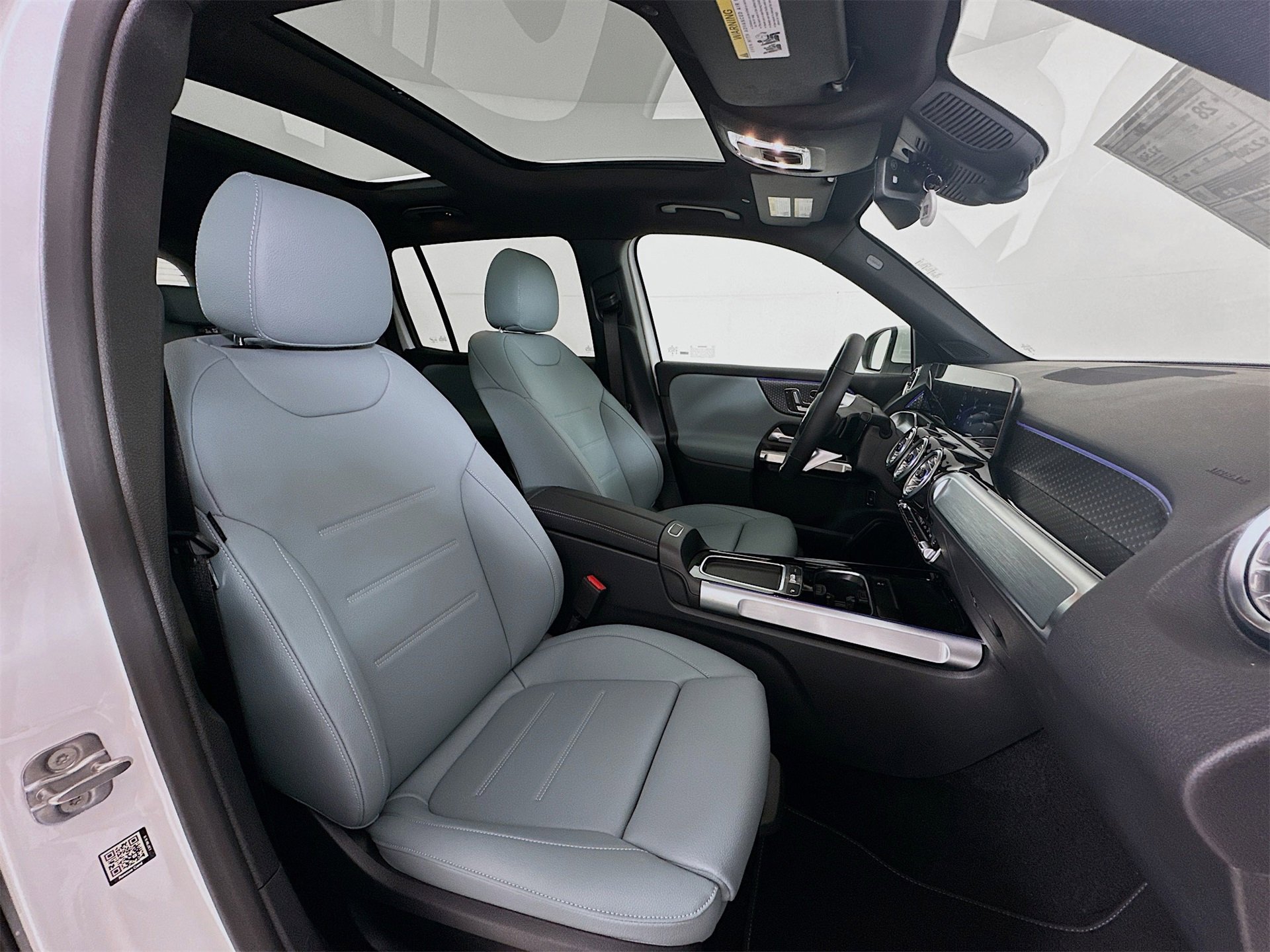 New 2026 Mercedes-Benz GLB 250 image 30