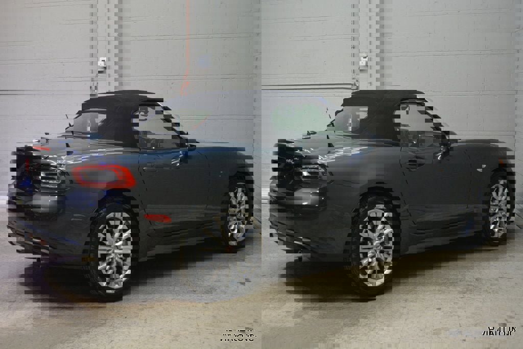 Used 2017 FIAT 124 Spider Lusso image 22