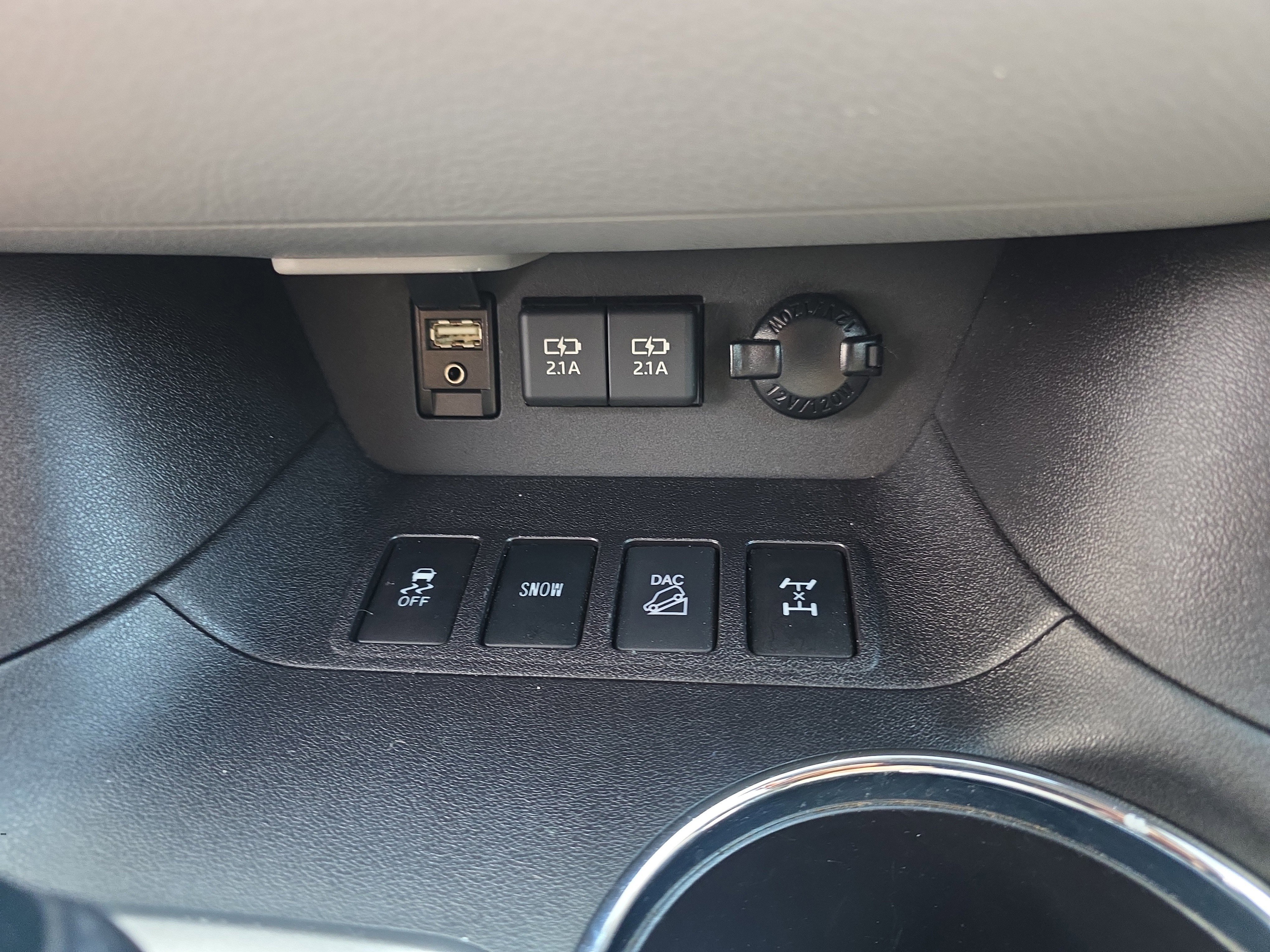 Used 2019 Toyota Highlander image 26