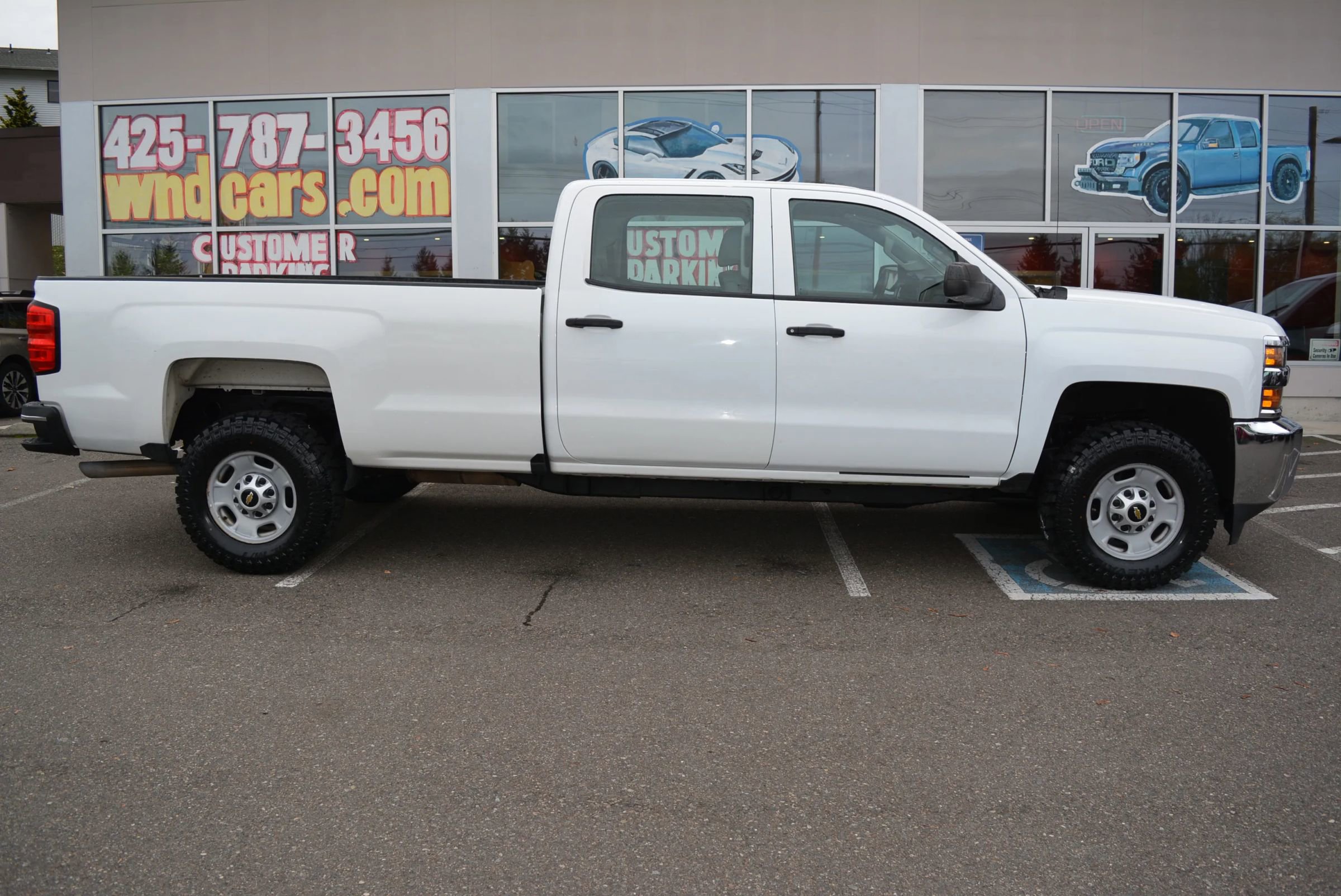 Used 2018 Chevrolet Silverado 2500 W/T image 8
